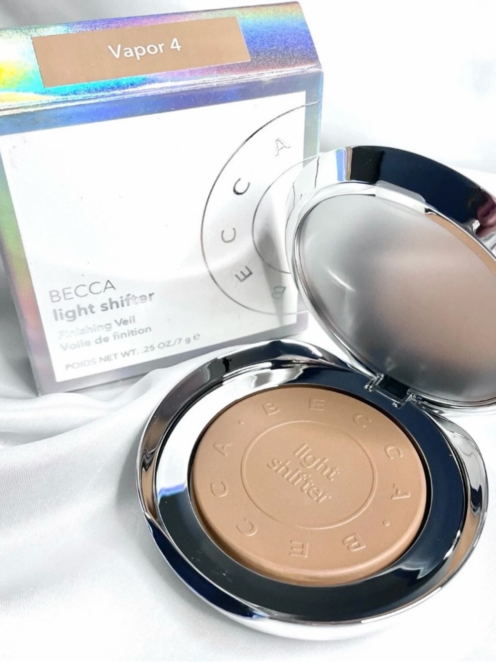 BECCA Light Shifter Finishing Veil Vapor 4
